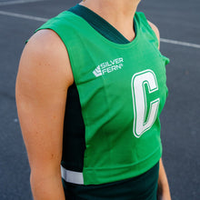 Load image into Gallery viewer, Silver Fern 7v7 Senior Elastic Netball Bibs
