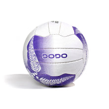 Load image into Gallery viewer, Silver Fern Dodo Weighted Pass Trainer Netball
